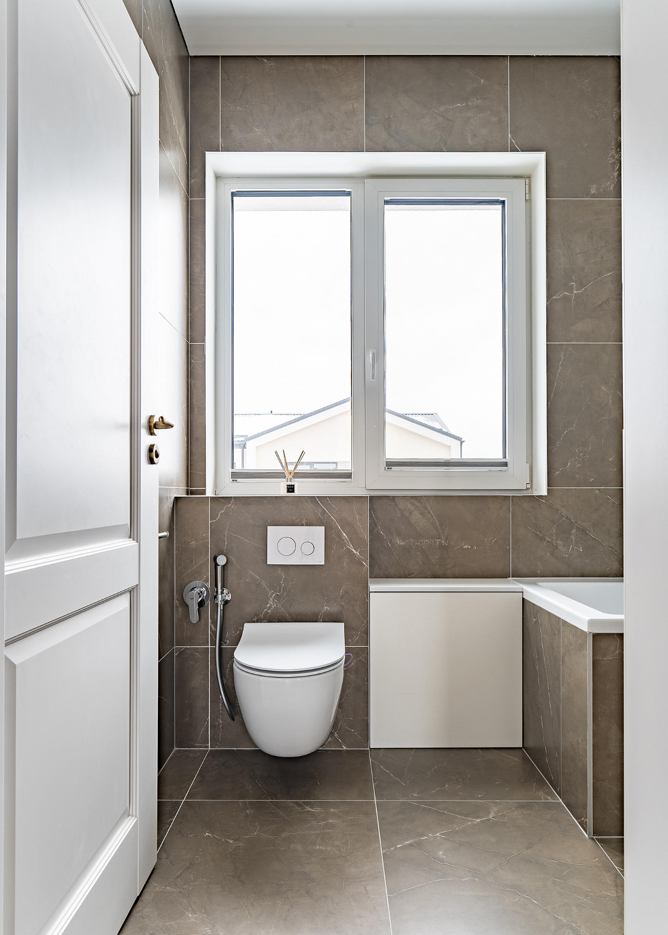 ATR36 vonios kambarys – modernus dizainas