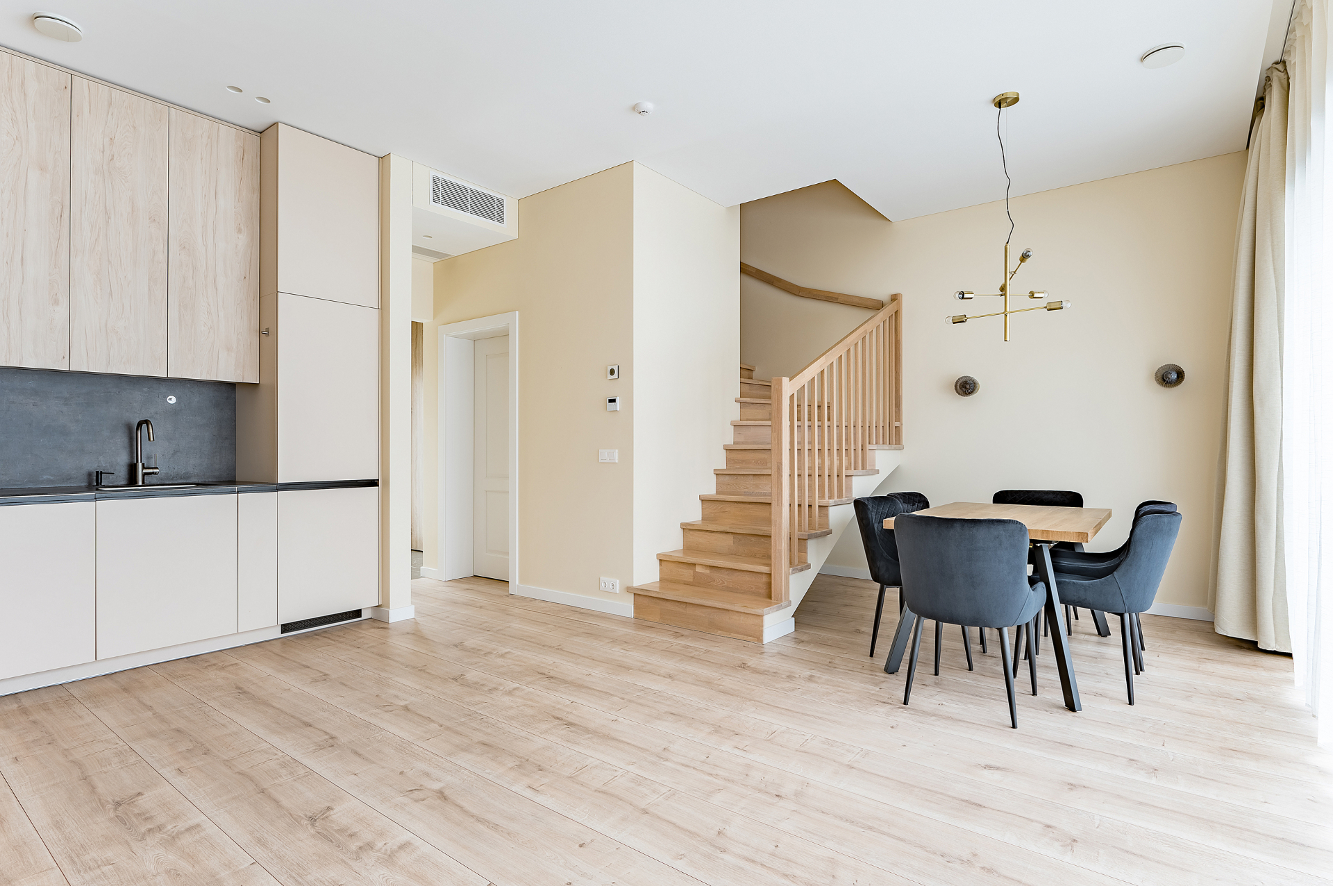 ATR36 svetainė su pilna apdaila